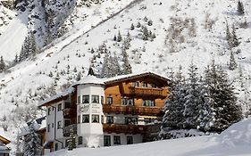 Almhof-Reithof Pitztal
