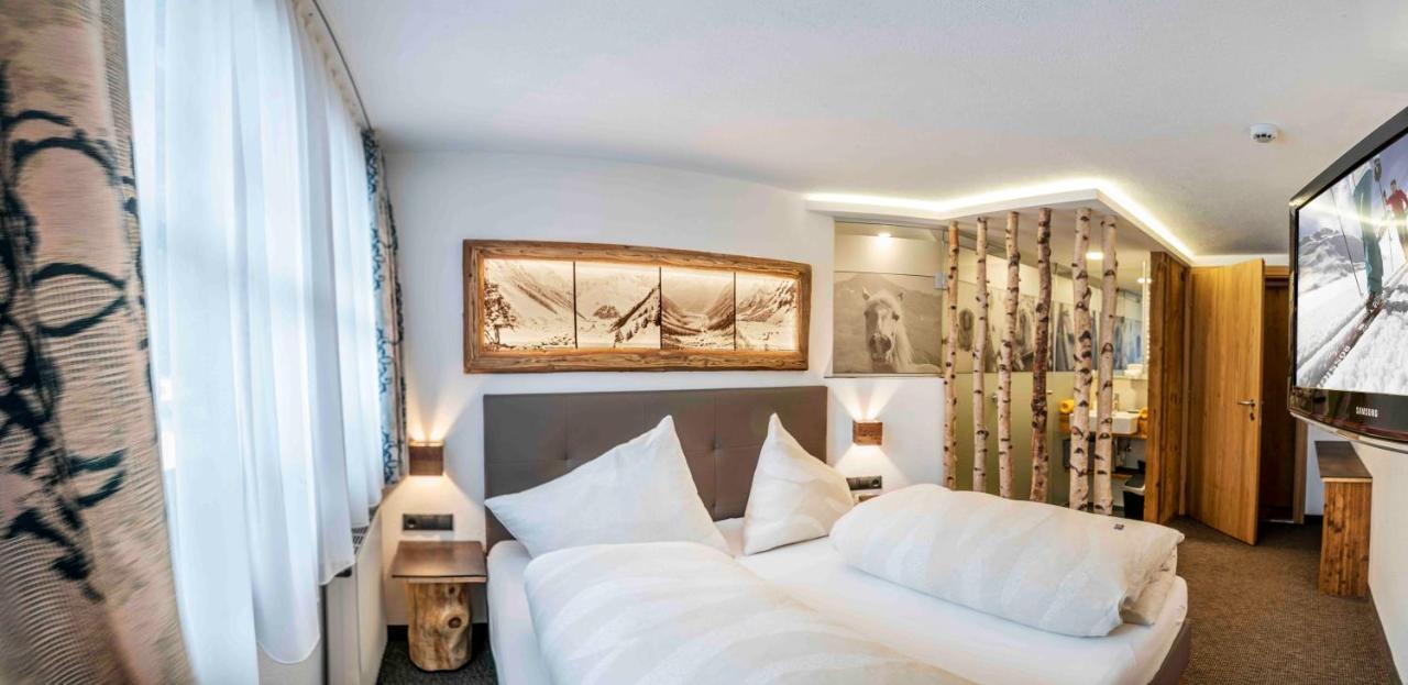 Almhof-Reithof Pitztal Hotel Sankt Leonhard im Pitztal Buitenkant foto