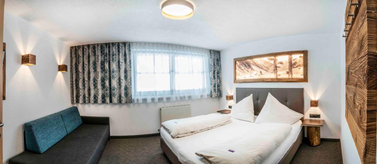 Almhof-Reithof Pitztal Hotel Sankt Leonhard im Pitztal Buitenkant foto