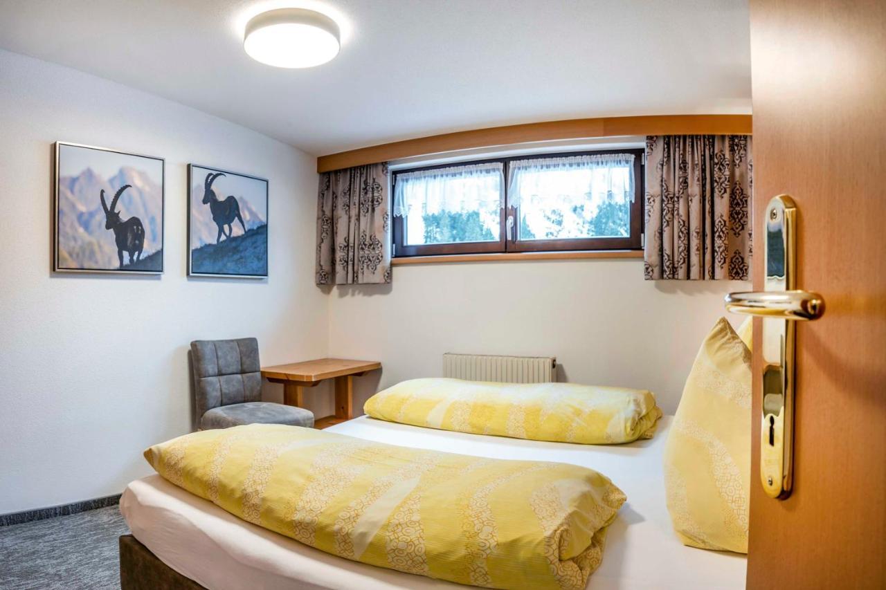 Almhof-Reithof Pitztal Hotel Sankt Leonhard im Pitztal Buitenkant foto
