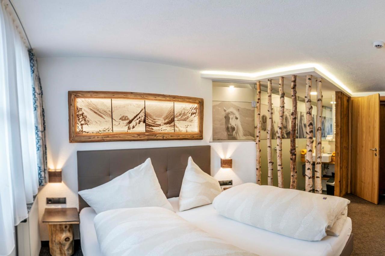 Almhof-Reithof Pitztal Hotel Sankt Leonhard im Pitztal Buitenkant foto