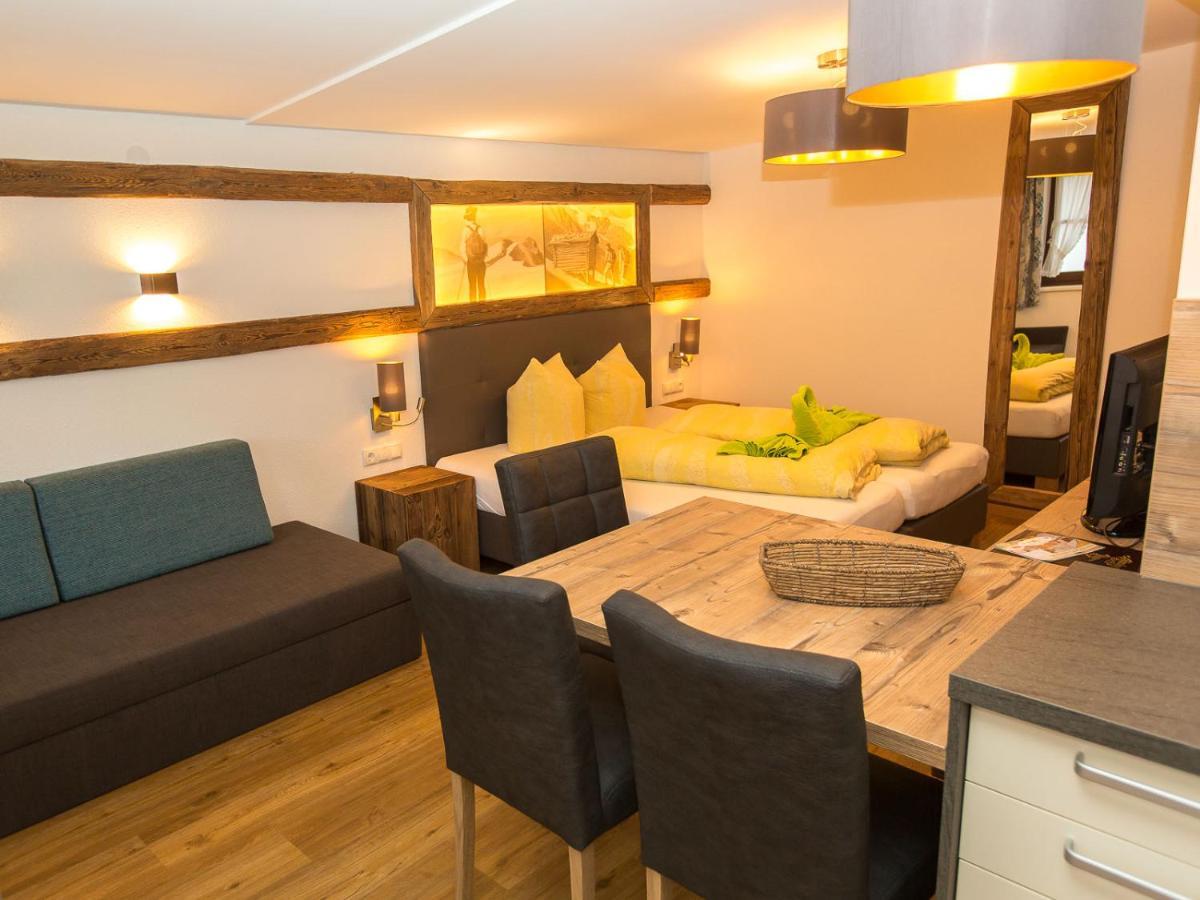 Almhof-Reithof Pitztal Hotel Sankt Leonhard im Pitztal Buitenkant foto