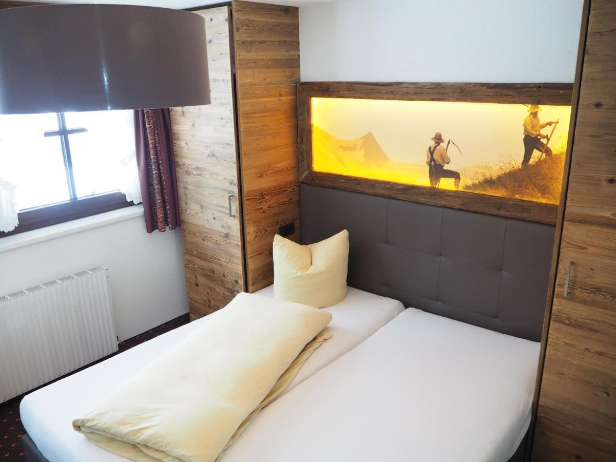 Almhof-Reithof Pitztal Hotel Sankt Leonhard im Pitztal Buitenkant foto