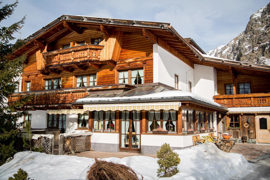 Almhof-Reithof Pitztal Hotel Sankt Leonhard im Pitztal Buitenkant foto