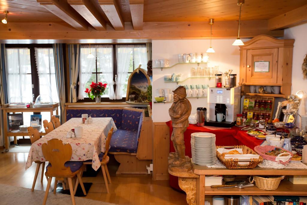 Almhof-Reithof Pitztal Hotel Sankt Leonhard im Pitztal Buitenkant foto